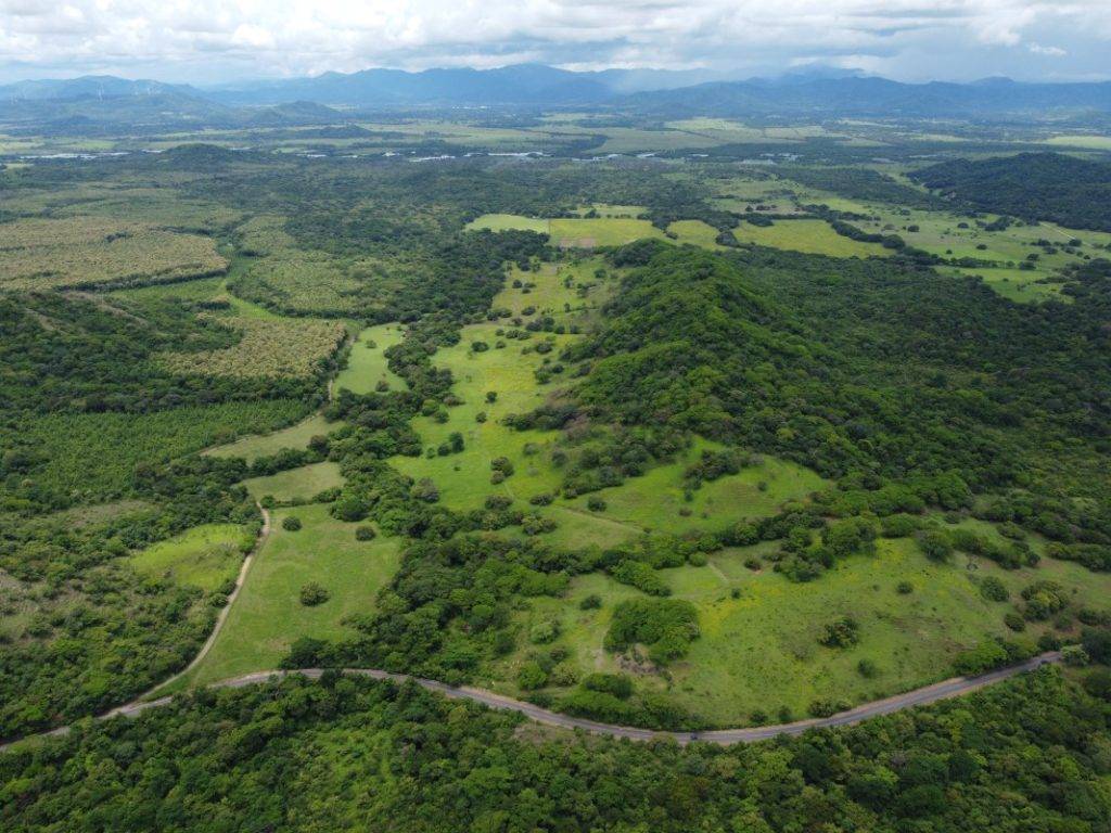 vende-venta-for-sale-farm-land-finca-belen-guanacaste-costa-rica-pastures-forest-water-spring-stream-beach (1)-f42f5649