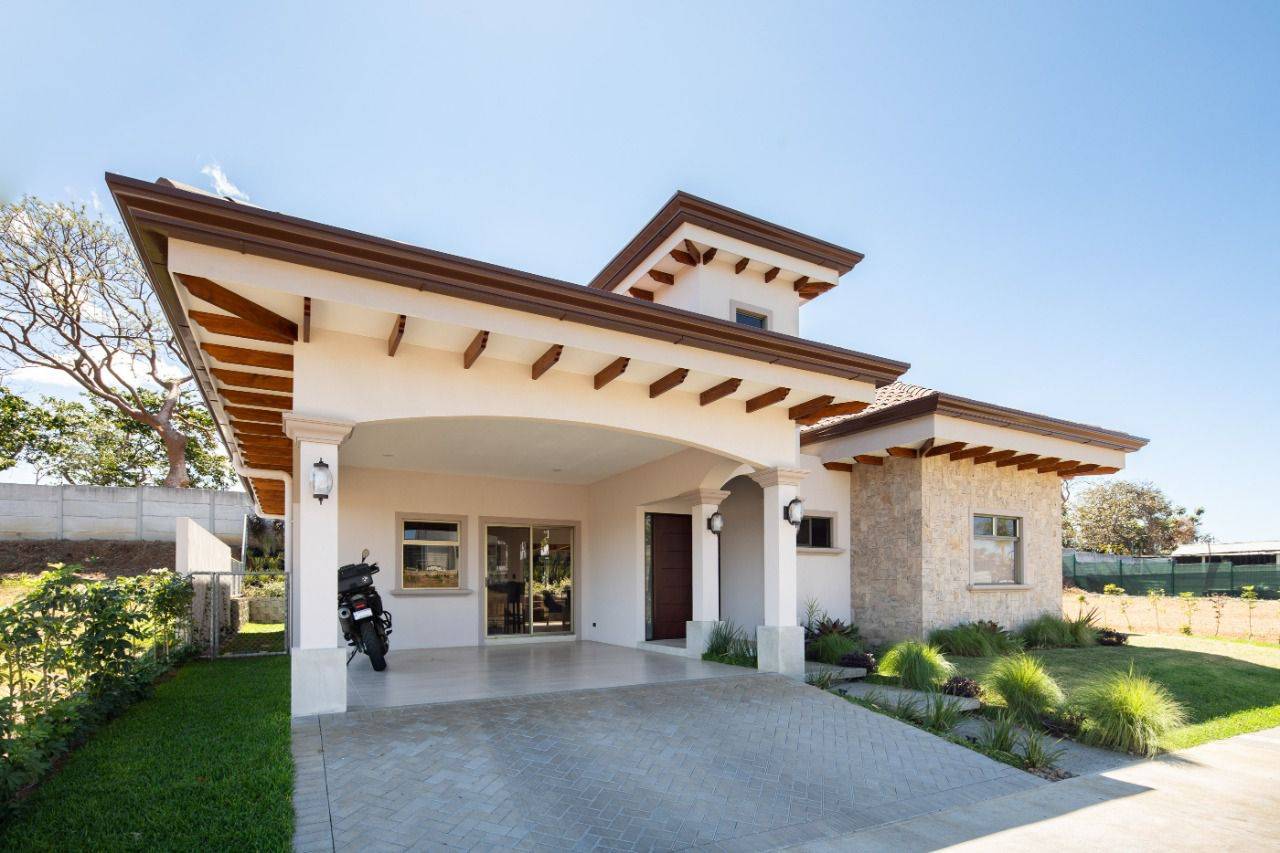 Ticaproperties and Rentals (4)