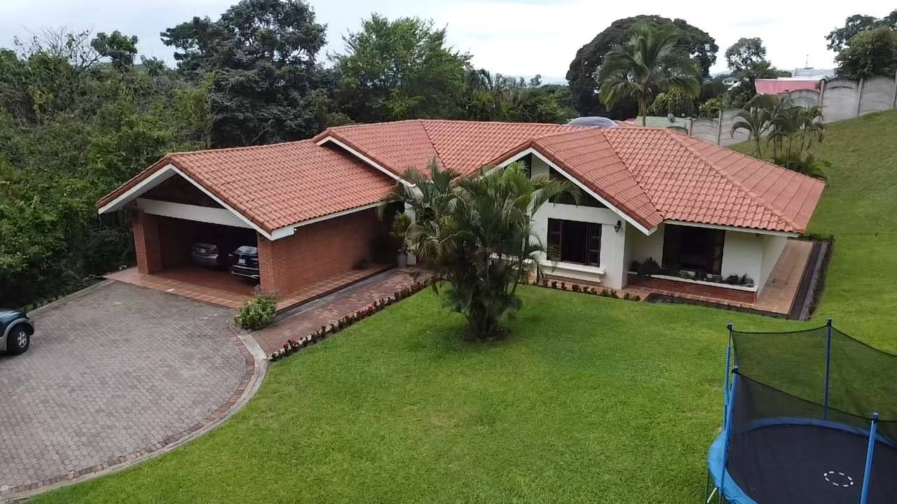 Real Estate Leonardo (1)