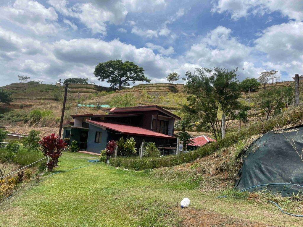 RealEstate_CasaLaVirgencita_1_1_11zon