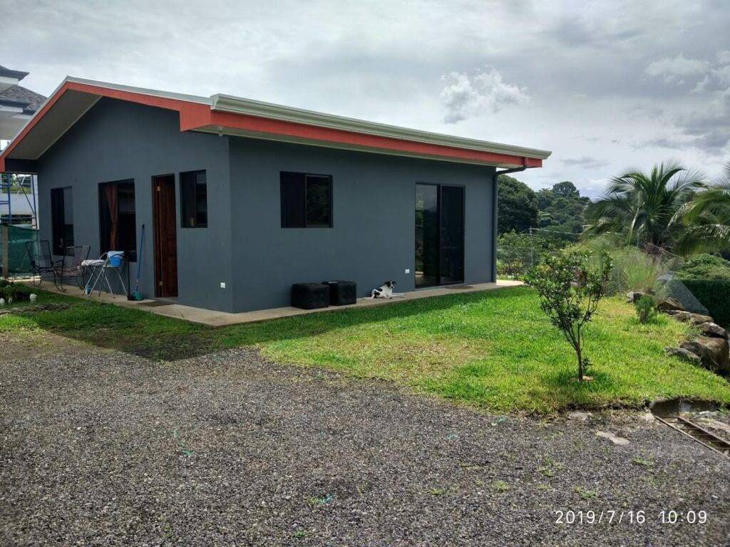 RealEstate_CuteLitleHouseAtenas_1