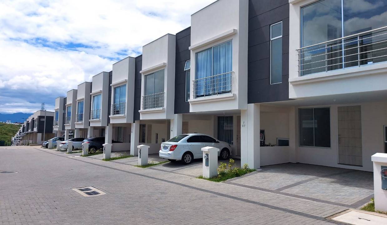 Alquiler de casa en condominio Santo Domingo Heredia (3)