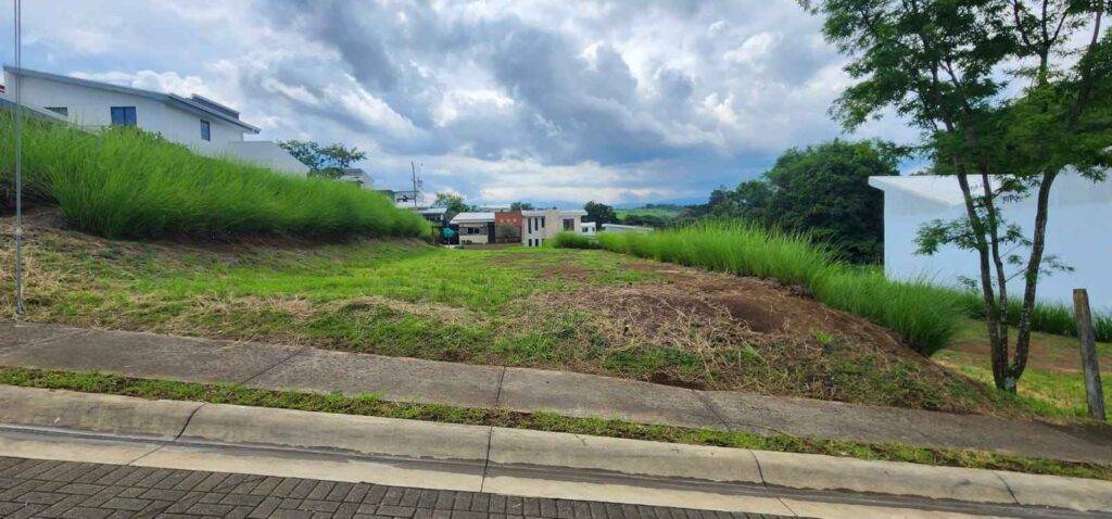 Real Estate Bryan Montezuma Grecia (4)_3_11zon