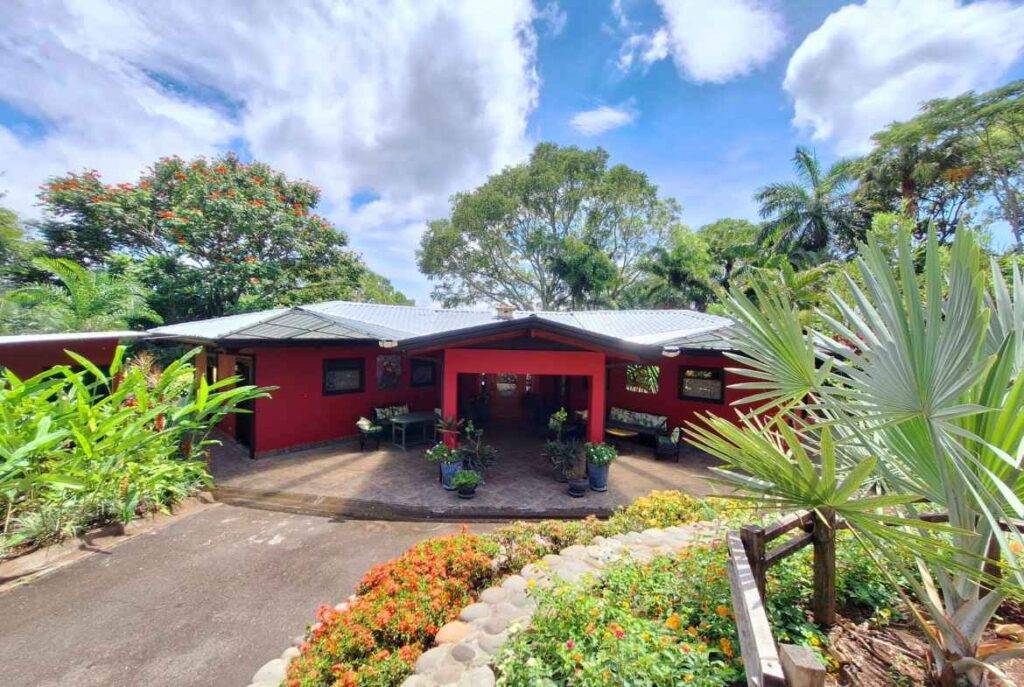 u1408-Atenas-Garden-of-Eden-Home-and-Guest-house-1-1170x785_1_11zon