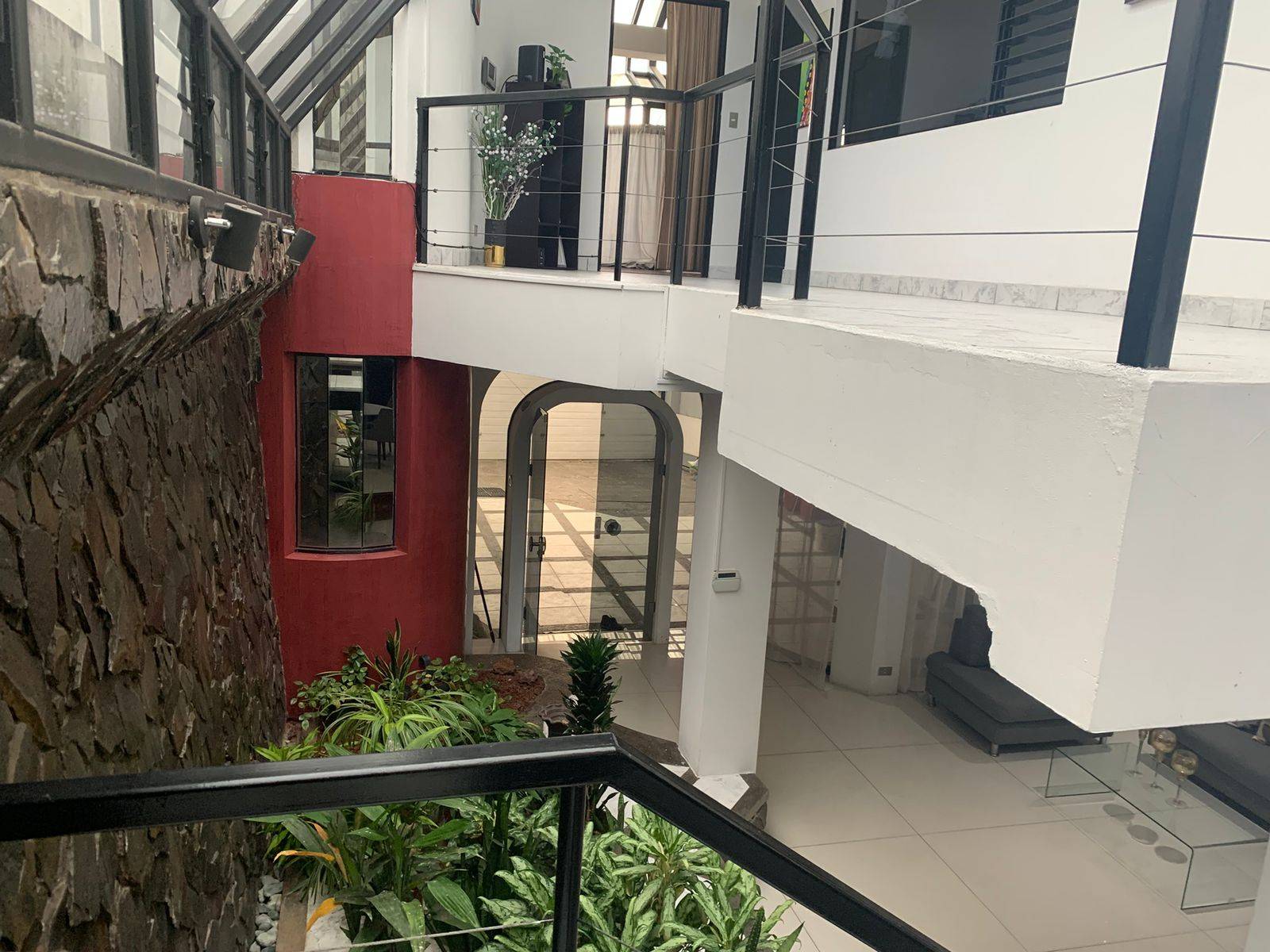 u1620-WhatsApp-Image-2025-10-02-at-9.16.10-PM-2