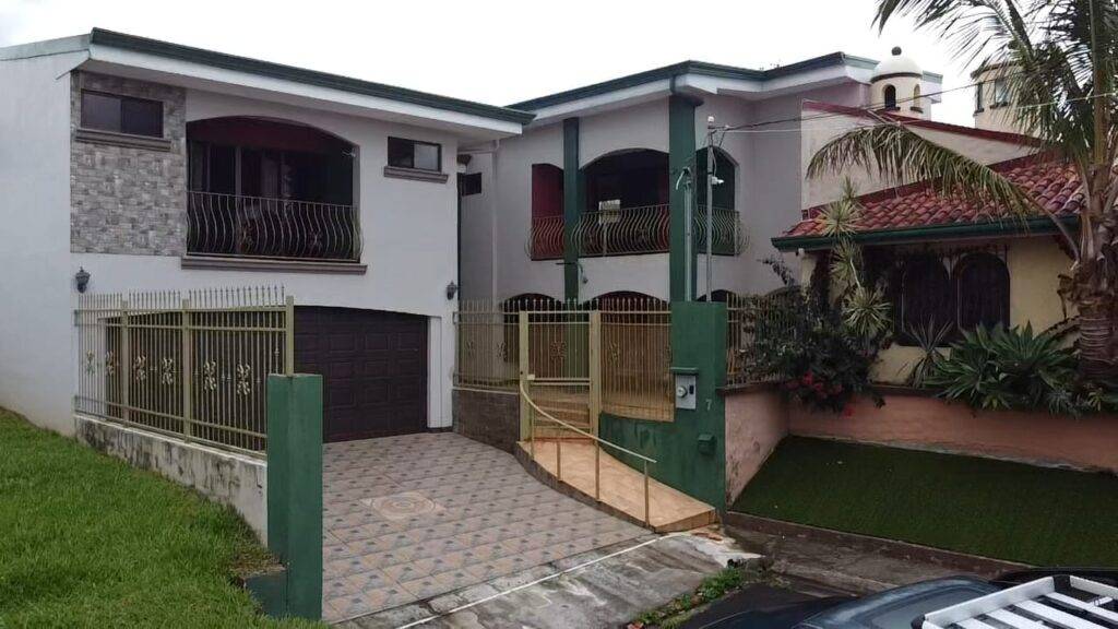 Reals-Estate-Joseph-Grecia