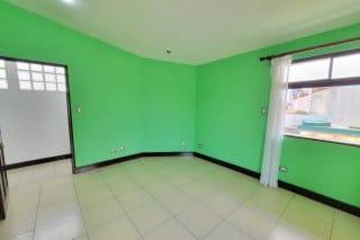 19 casa-venta-curribabat-cuatrohabitaciones-patio-zonaverde-dosplantas-residencial