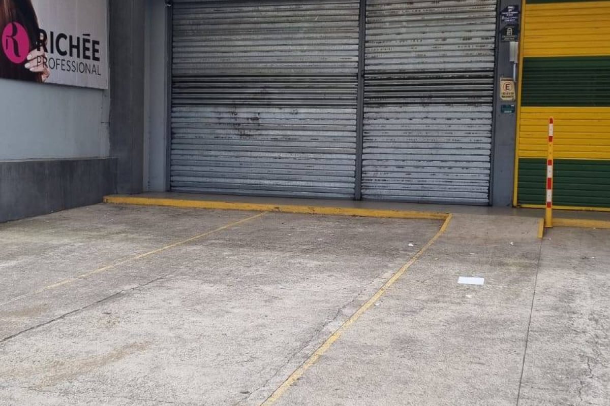 28a98f44-e914-49d6-a008-05d65f9fd9f8