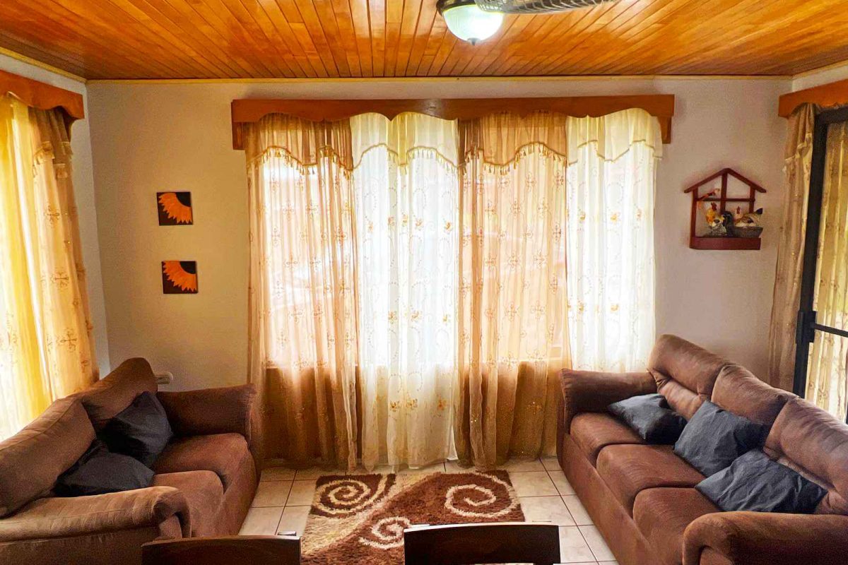 3 Casas Ligia El Bosque (6)_6_11zon