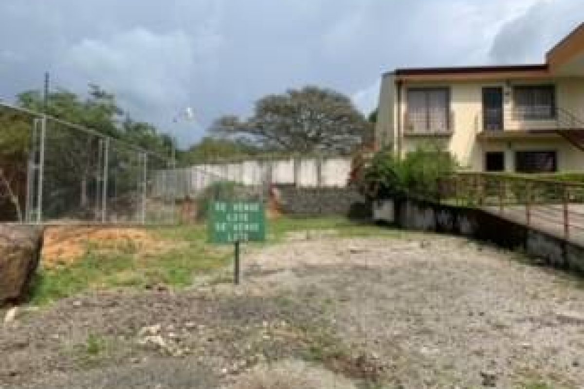 61AE2681-655D-4500-86F7-A8763DF9212A-4570012a