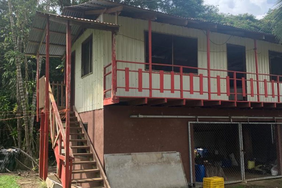 BODEGA 25 M2 Y DORMITORIO 2DO PISO-fa399714