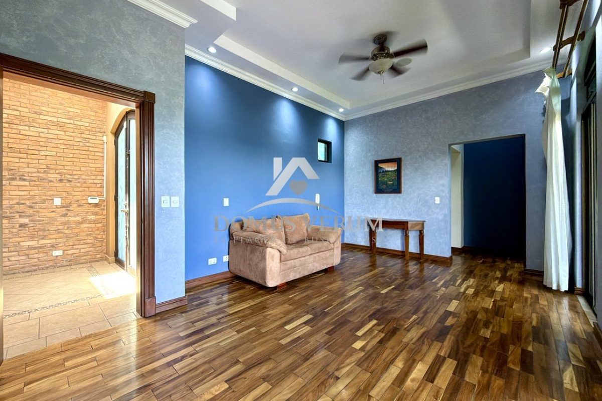 Condominio-Cerro-Colon-Casa-de-Lujo-en-Venta-15