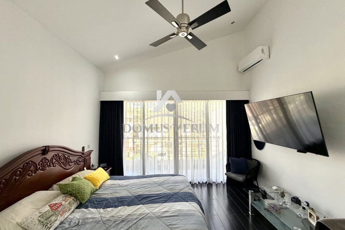 Condominio-Francosta-Casa-Contemporanea-en-Venta-032