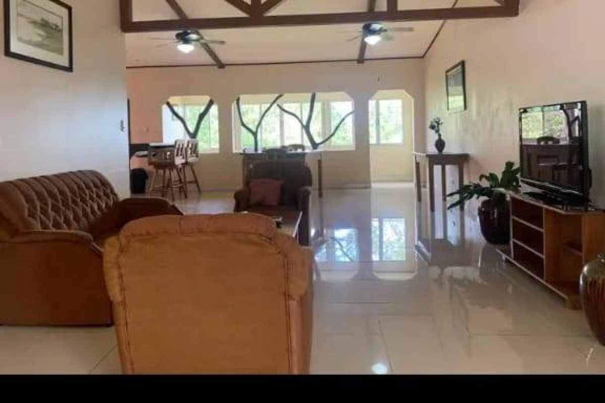 Imagen de WhatsApp 2025-04-02 a las 15.15.02_73faaf3b