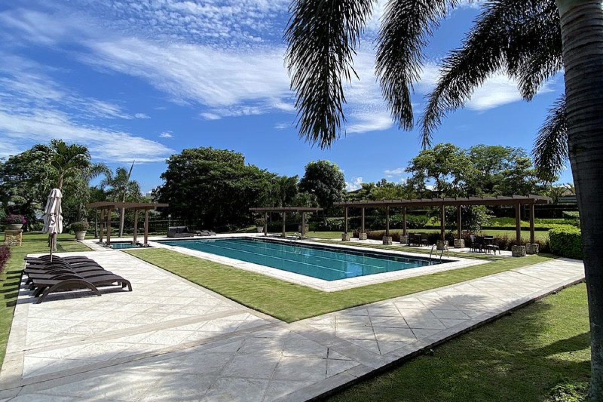 LAP-POOL