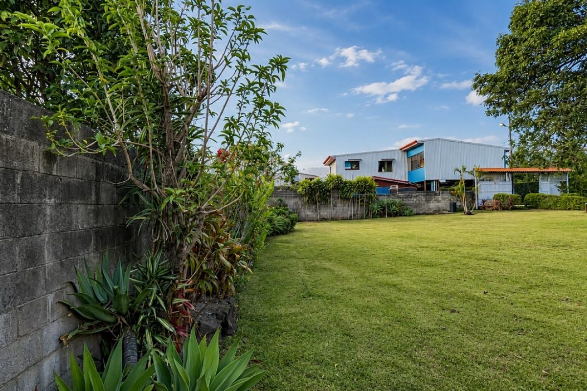 Lote-en-venta-en-San-joaquin-de-Flores_2-1