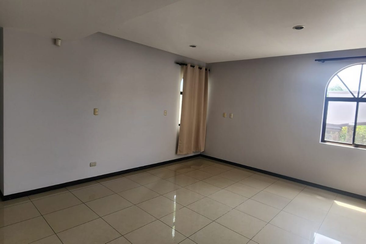 Real-Estate-Sophia-Alto-Murillo-Naranjo-10