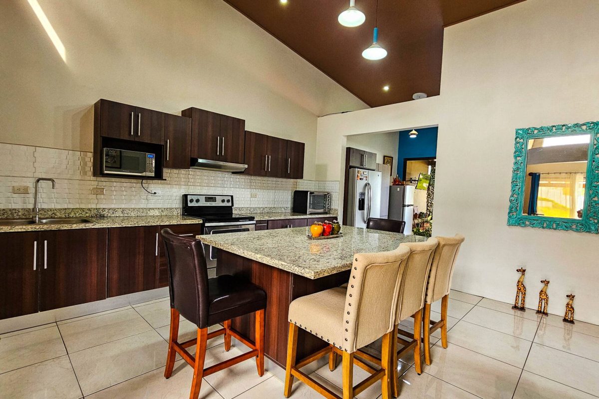 RealEstate_CasaMemeMontezuma_2_2_11zon