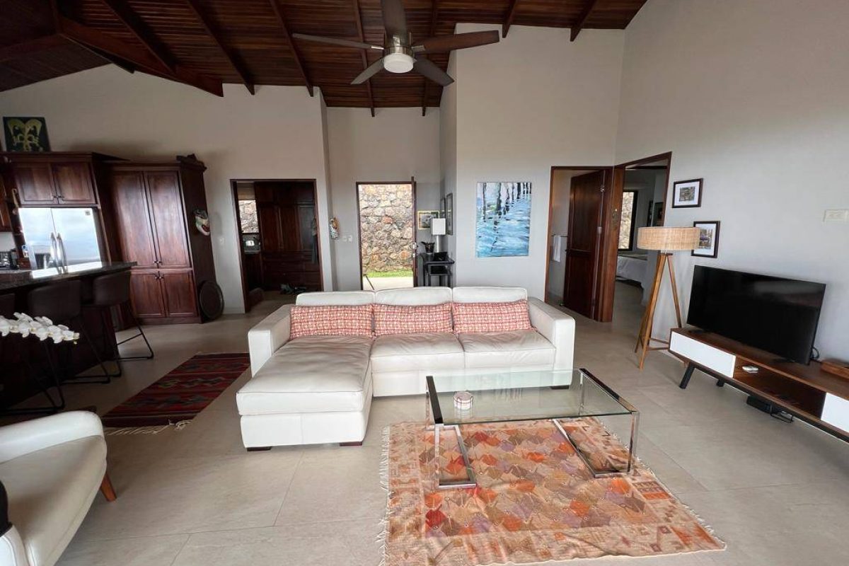 RealEstate_EucaliptoHouseOM_6
