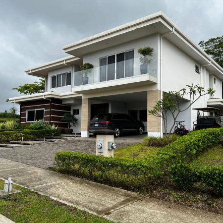 RealEstate_HaciendaEspinalesHouseSilvia_1