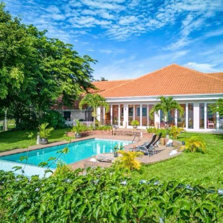 RealEstate_VistaMarLuxuryHousewithPool_1