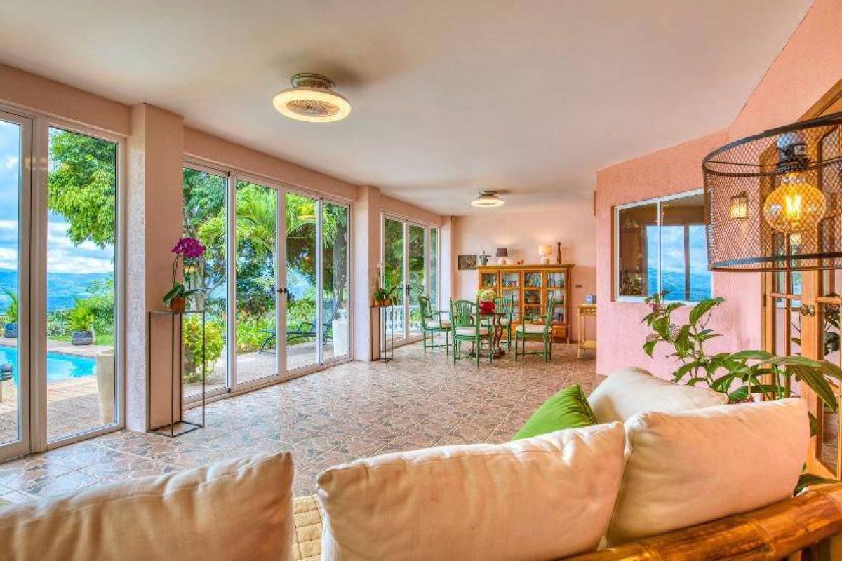 RealEstate_VistaMarLuxuryHousewithPool_2
