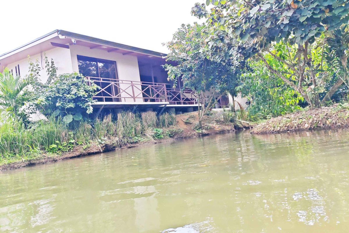 Real_Estate-Casa-con-Rio-y-Lago-Danny-el-Bosque-7_9_11zon