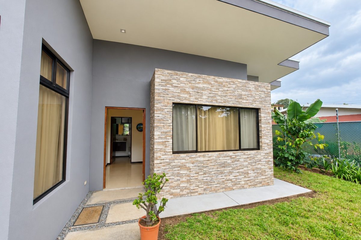 Refined-modern-home-exterior