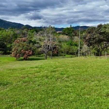 Se-vende-terreno-en-Atenas-2