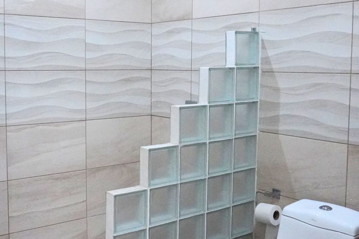 Share bathroom