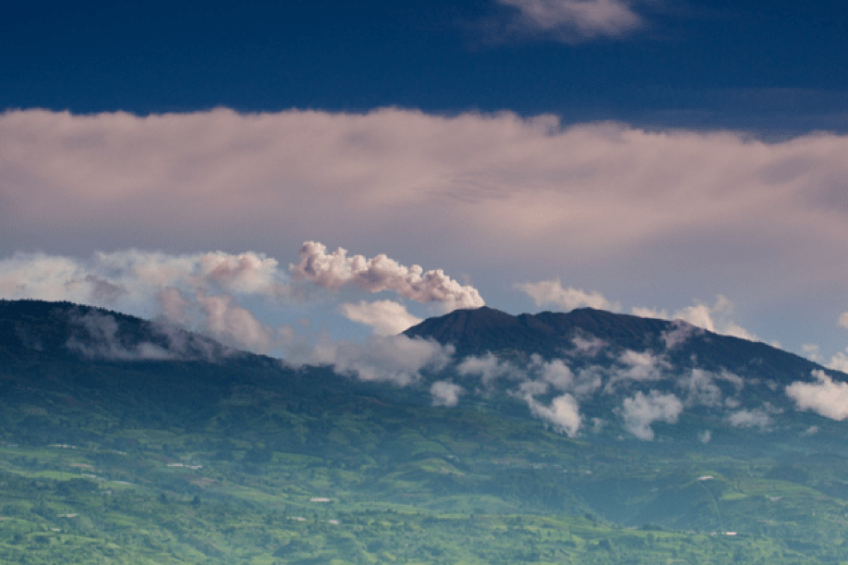 Vista-a-los-volcanes