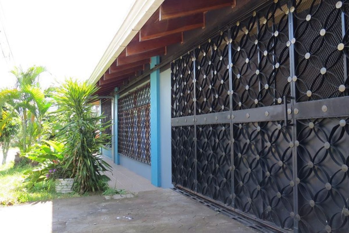 WhatsApp Image 2022-06-13 at 9.56.06 AM-a370a99b