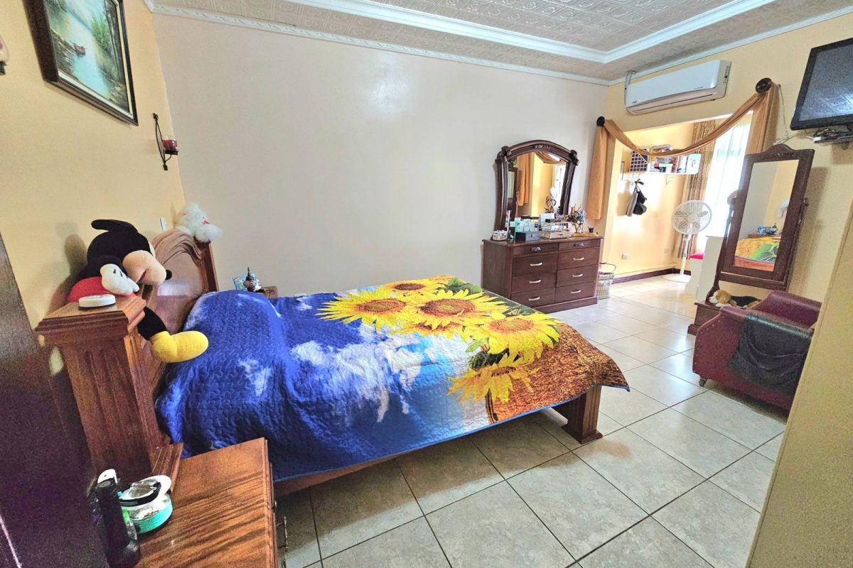 WhatsApp Image 2024-11-06 at 11.13.42 PM (11)