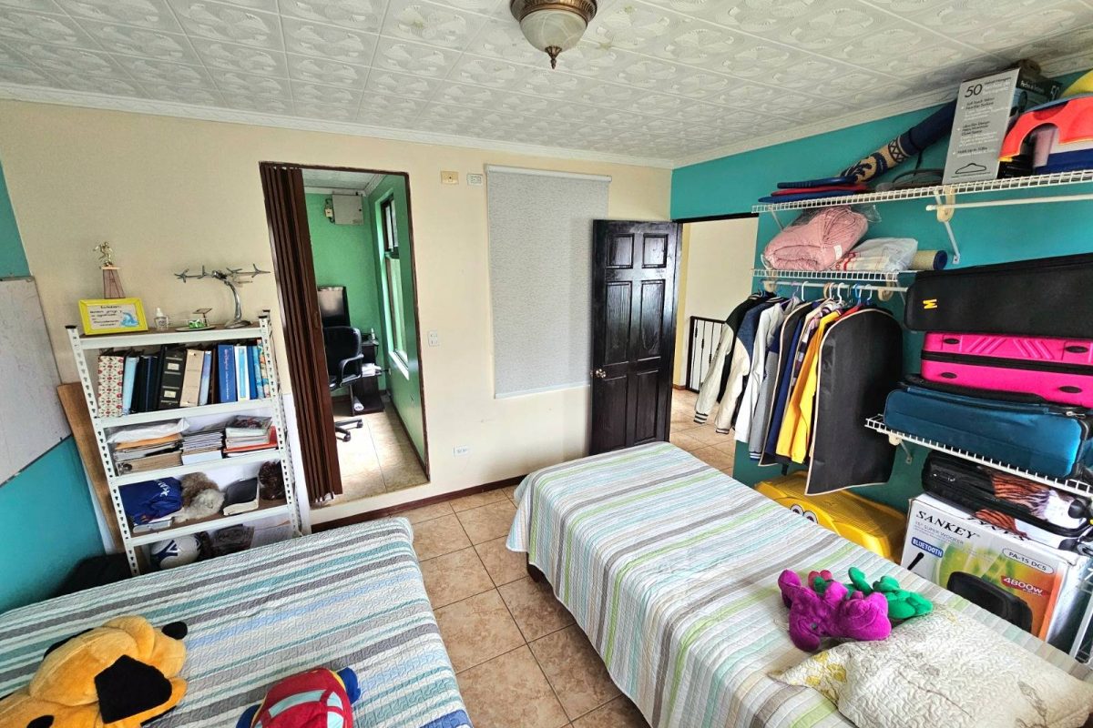 WhatsApp Image 2024-11-06 at 11.13.42 PM (2)