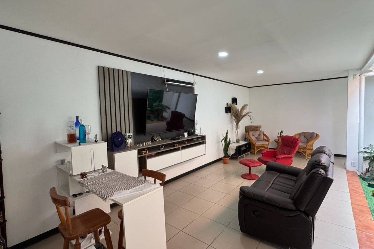 WhatsApp Image 2025-05-13 at 7.20.07 AM (2)