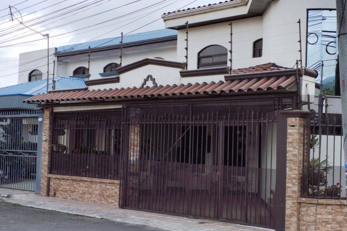 WhatsApp Image 2025-06-05 at 10.18.12 AM (1)