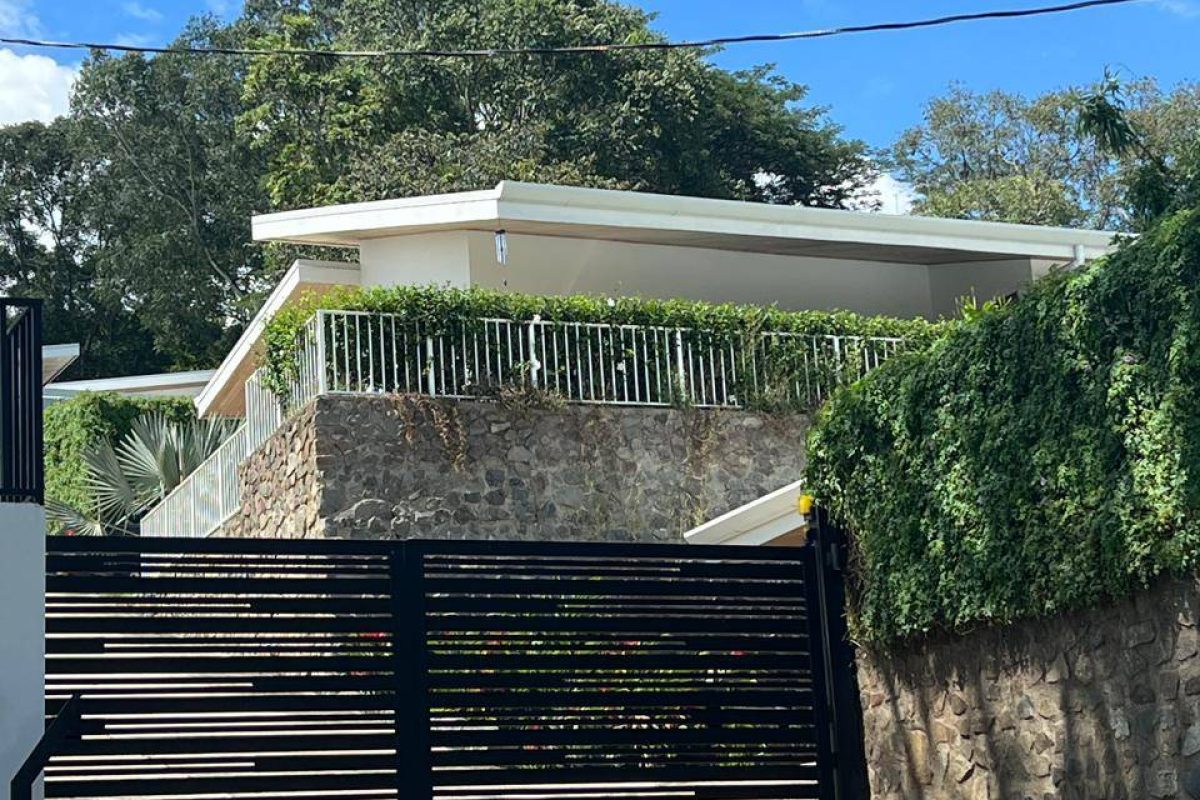 WhatsApp-Image-2025-11-22-at-12.50.12-PM