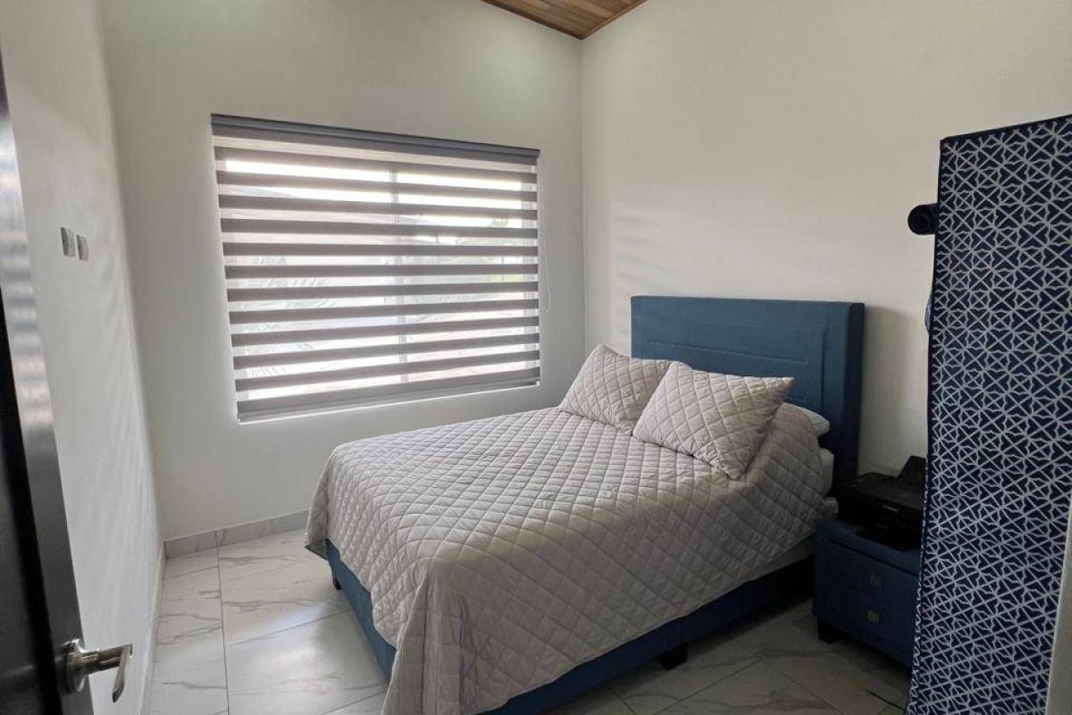 WhatsApp-Image-2025-11-22-at-12.50.13-PM-2