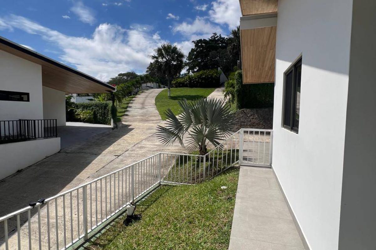 WhatsApp-Image-2025-11-22-at-12.50.13-PM-9