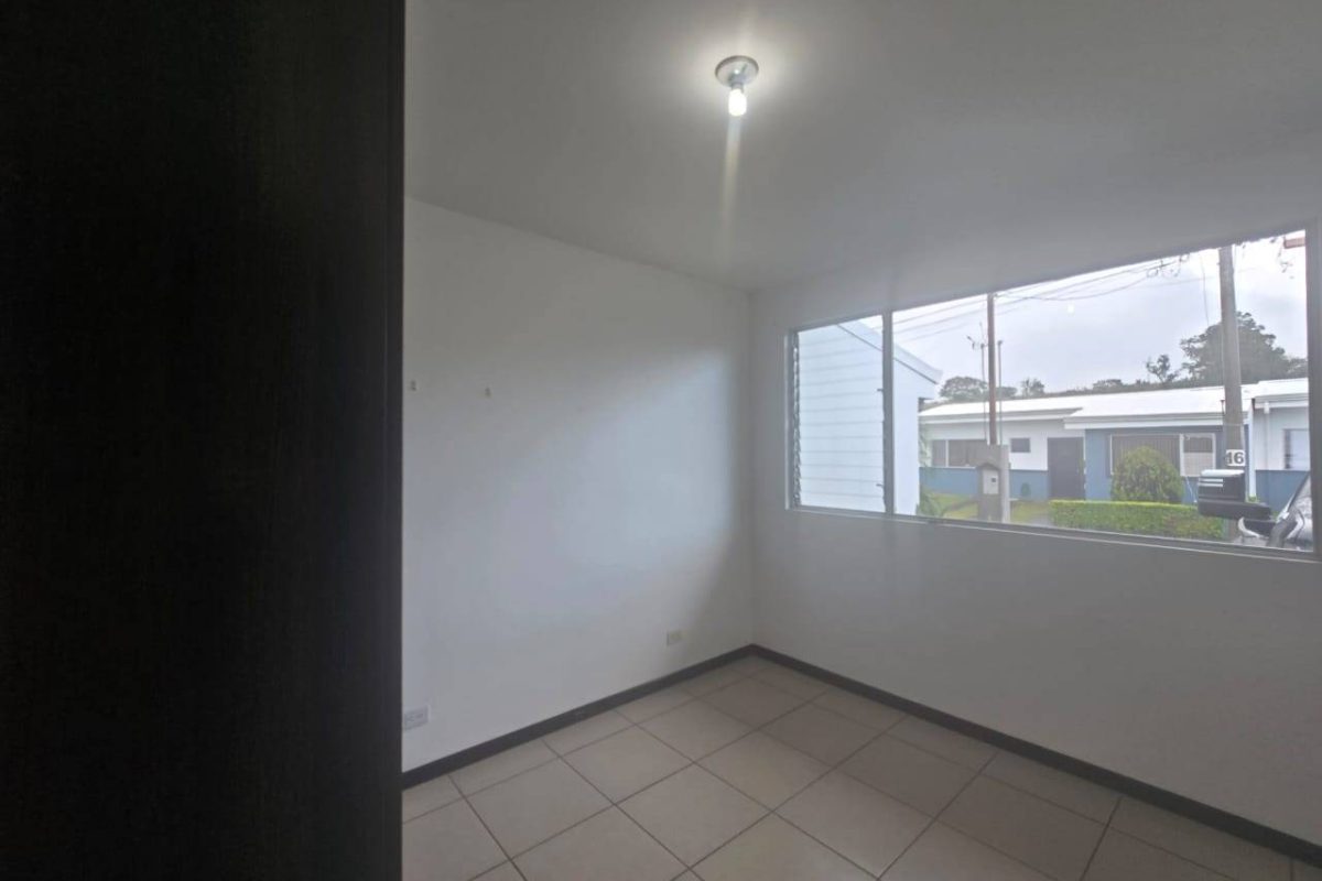 WhatsApp-Image-2025-12-09-at-10.04.04-AM