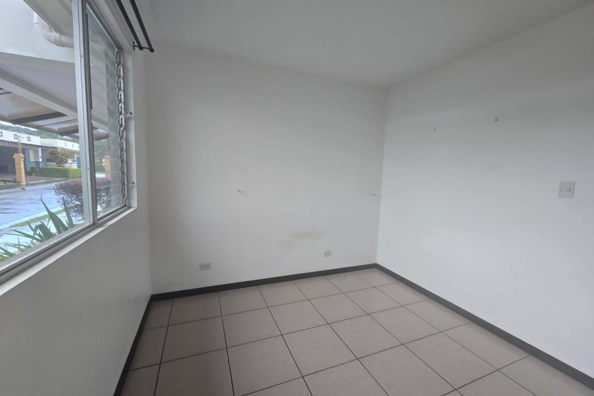 WhatsApp-Image-2025-12-09-at-10.04.27-AM-2