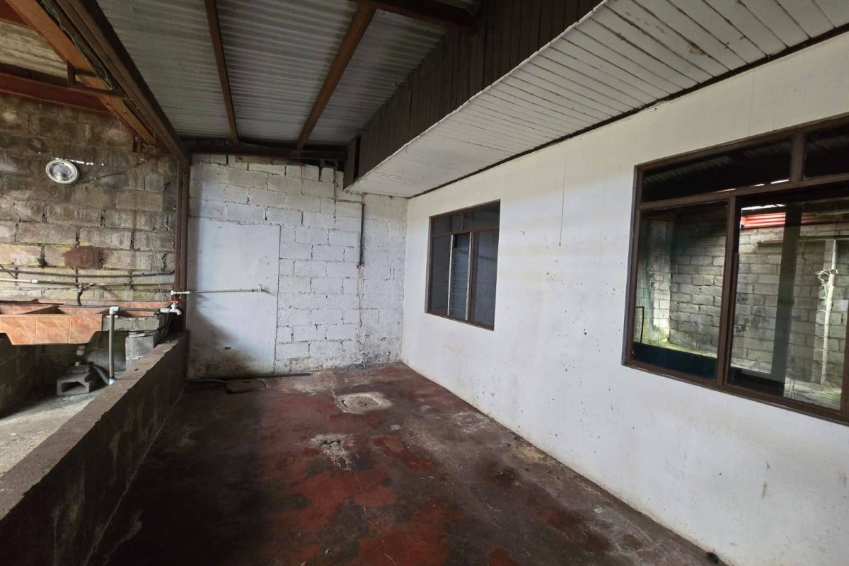 WhatsApp-Image-2025-12-09-at-10.08.03-AM-2