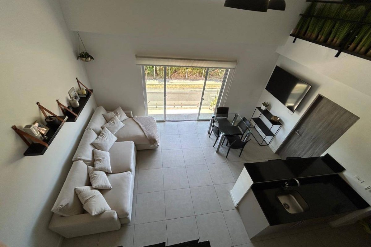 a7c8ec49-00a9-4351-927e-318b2df769dc