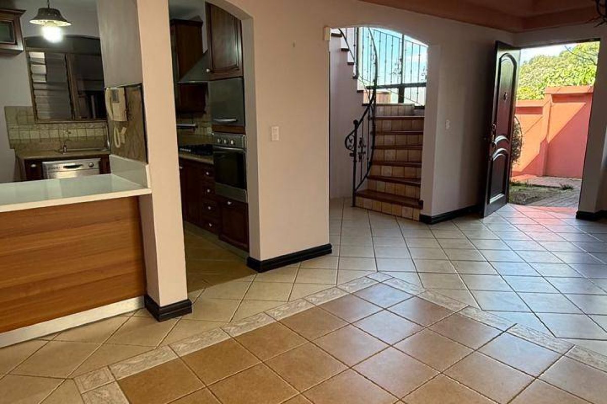 b87024be-8066-4b81-aac9-30939330752a