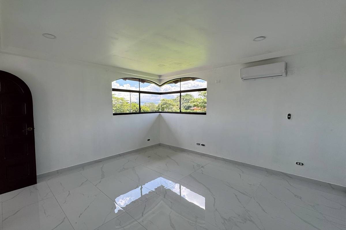 casa-alquiler-los-reyes-32