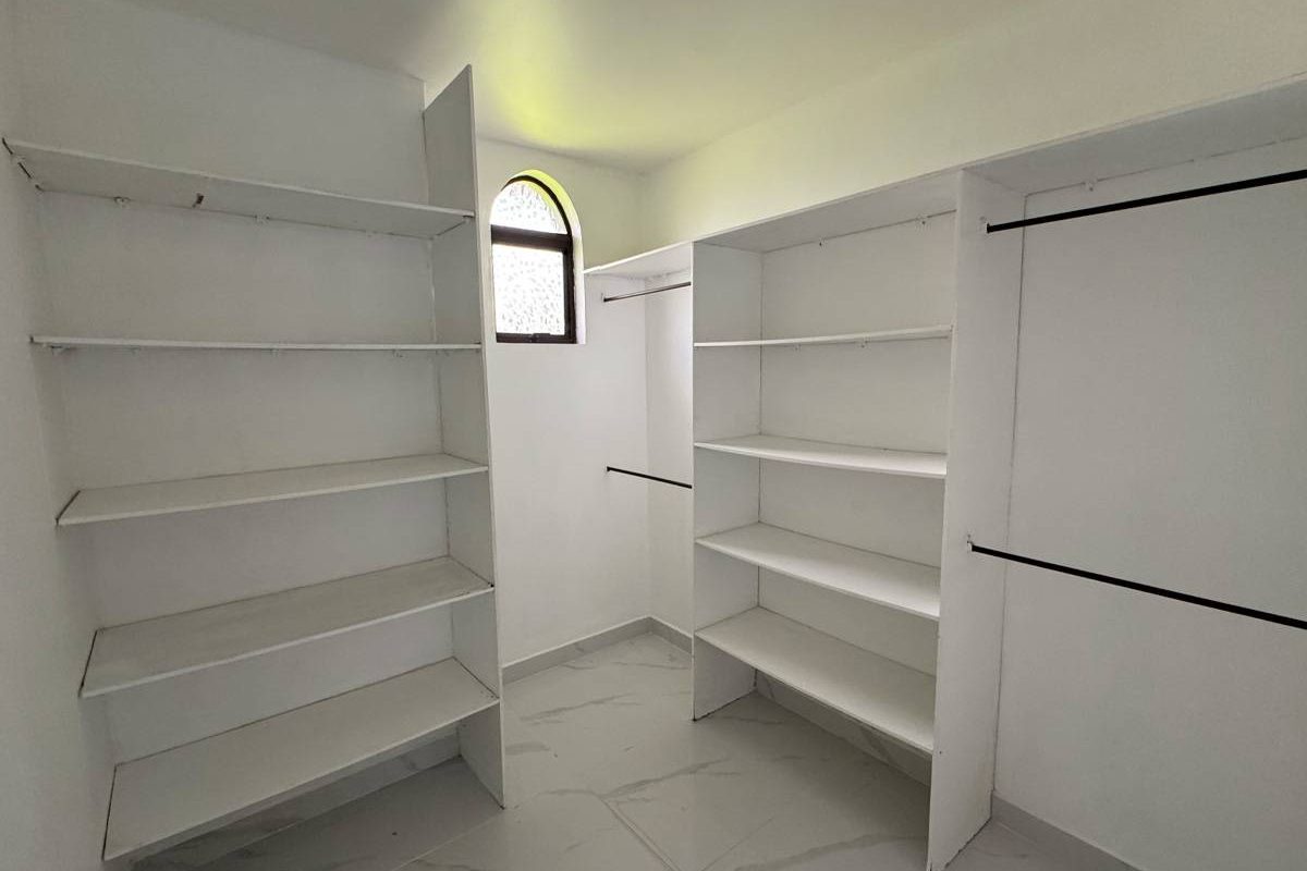 casa-alquiler-los-reyes-33