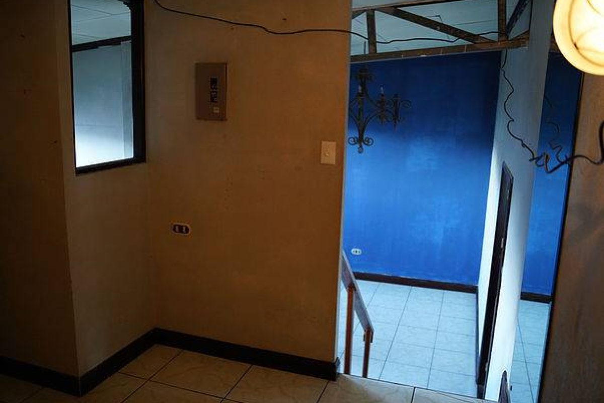 ee1783_c05170f848674bbe849af022e7e4b0c3_mv2