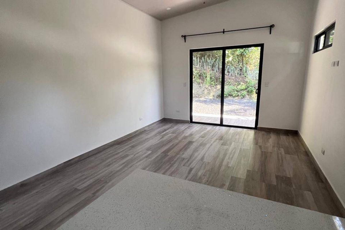 u1408-WhatsApp-Image-2025-10-03-at-12.18.42-PM-4