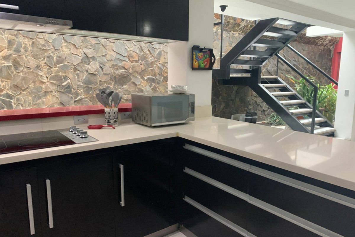 u1620-WhatsApp-Image-2025-10-02-at-9.16.04-PM-1