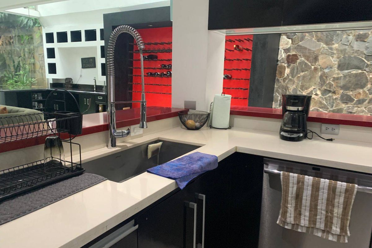 u1620-WhatsApp-Image-2025-10-02-at-9.16.04-PM-2